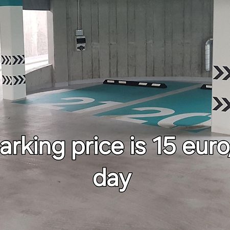 Happy Inn Egle, Self Check-In-24-7, A-C, Parking-In-The-Underground-Garage Βίλνιους Εξωτερικό φωτογραφία